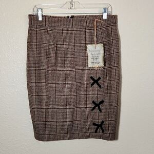 Defenitions By Gissele 100% Wool skirt